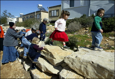 settler-children-play-arab-israeli-reconciliation-image-1001.jpg